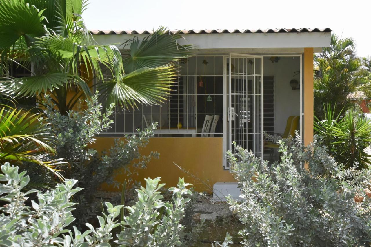Seru Coral Apartment Willemstad Kültér fotó